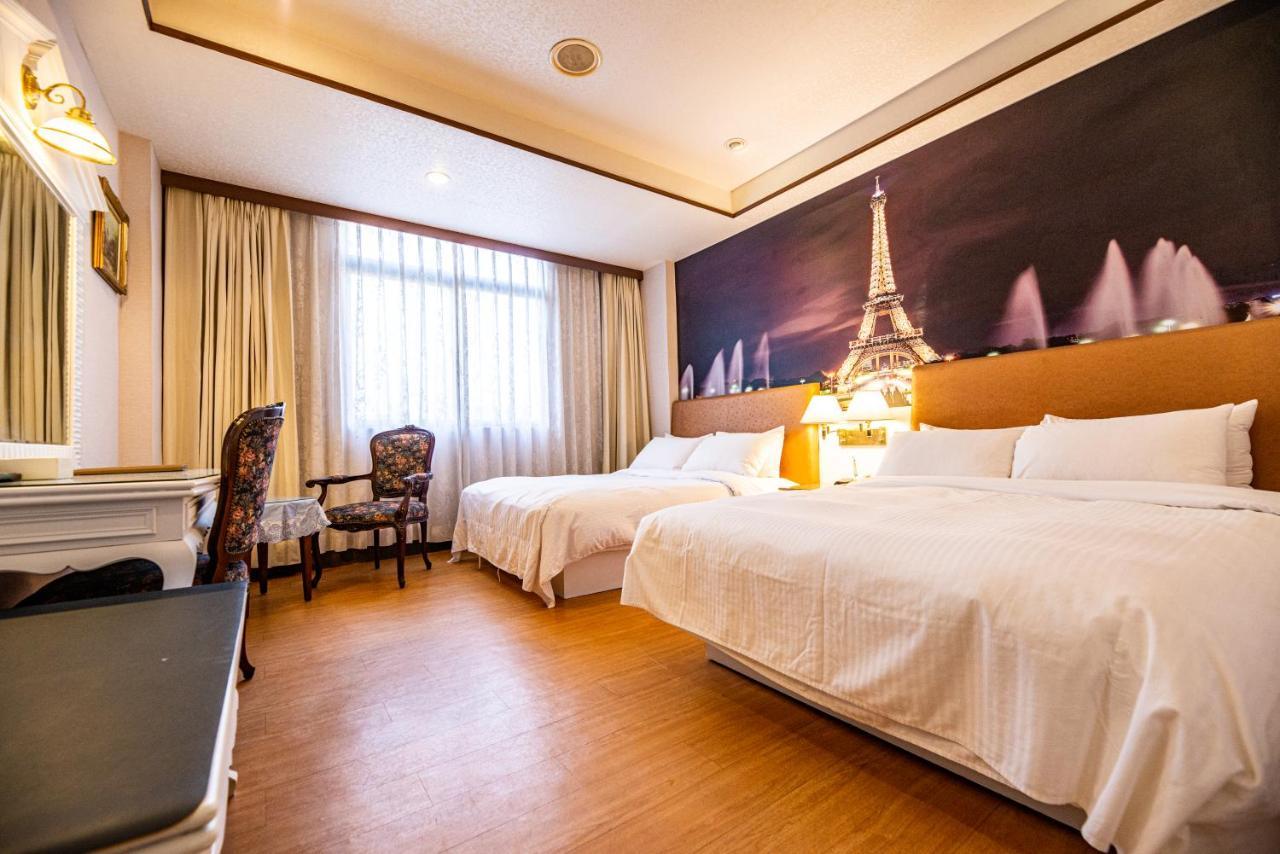 גאושיונג Wenpin Hotel - Pier 2 מראה חיצוני תמונה