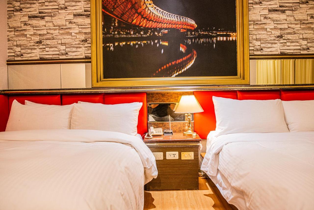 גאושיונג Wenpin Hotel - Pier 2 מראה חיצוני תמונה