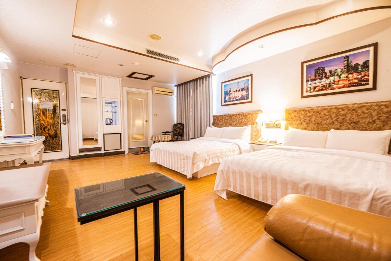 גאושיונג Wenpin Hotel - Pier 2 מראה חיצוני תמונה